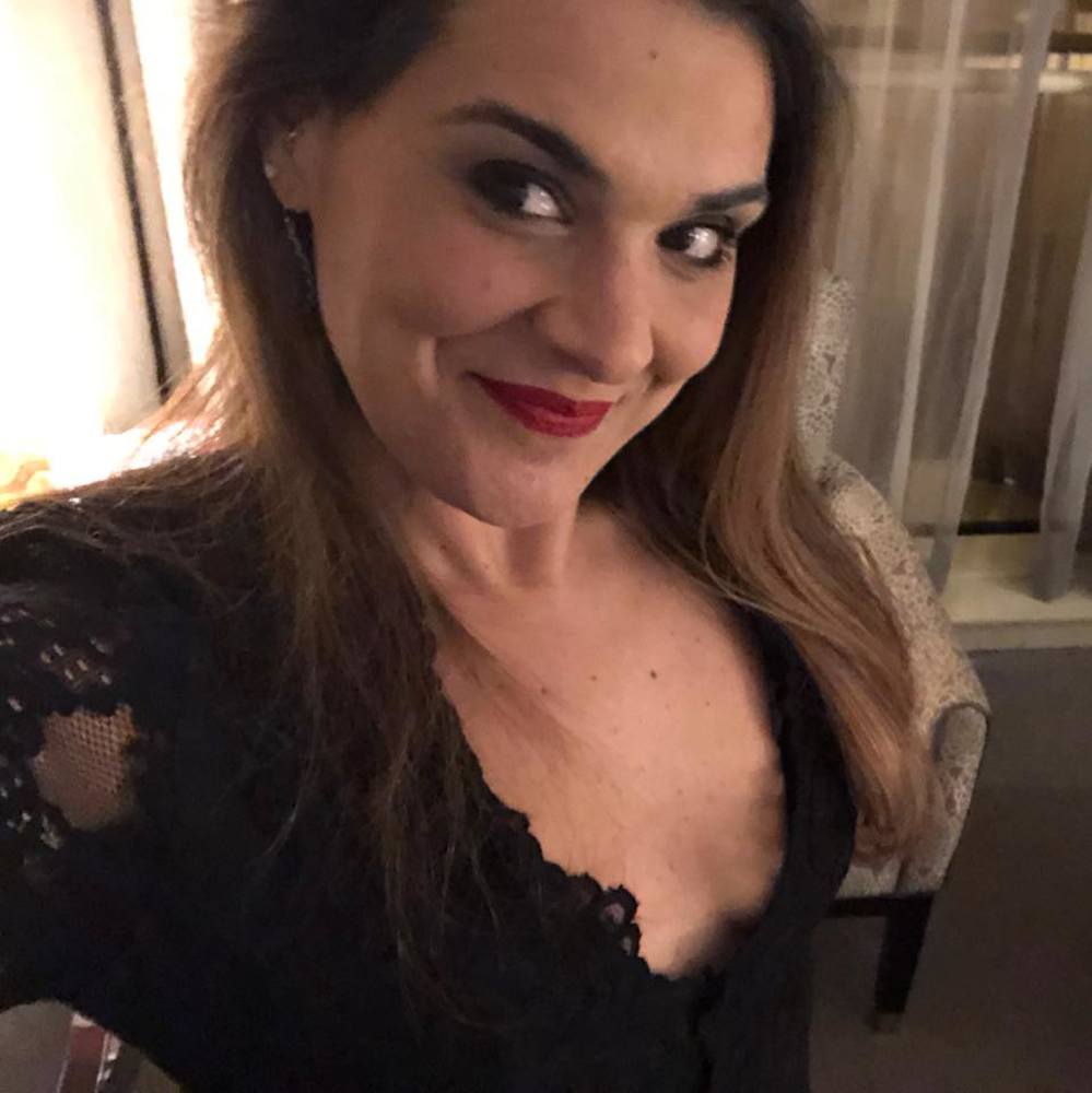 Meet your Posher, Angela